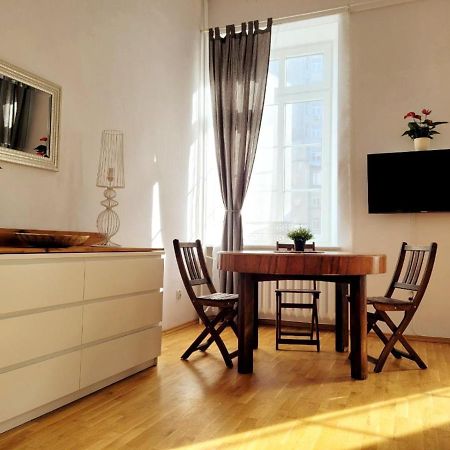 Przytulne Apartamenty W Centrum Warszawy Lok 2 Varsovie Extérieur photo