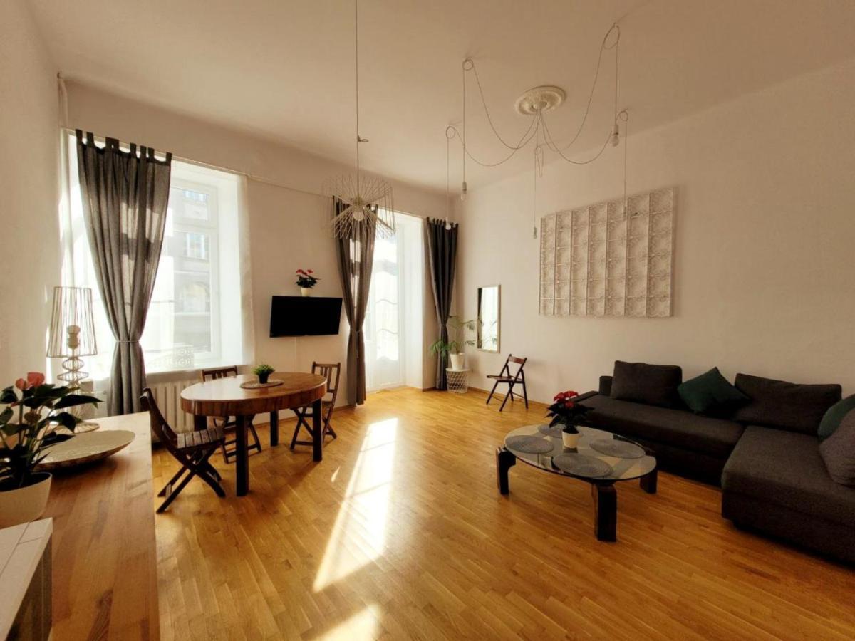 Przytulne Apartamenty W Centrum Warszawy Lok 2 Varsovie Extérieur photo